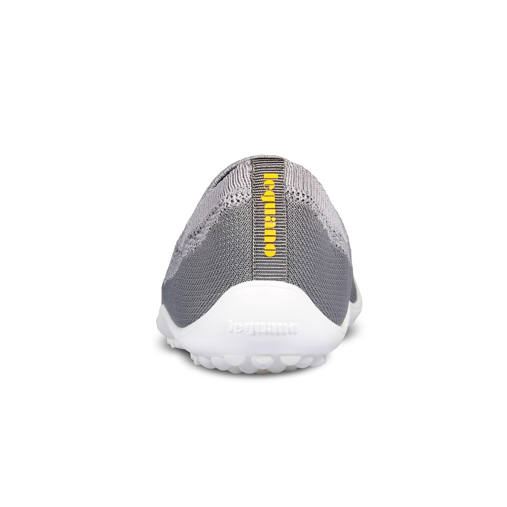 SCORE grey